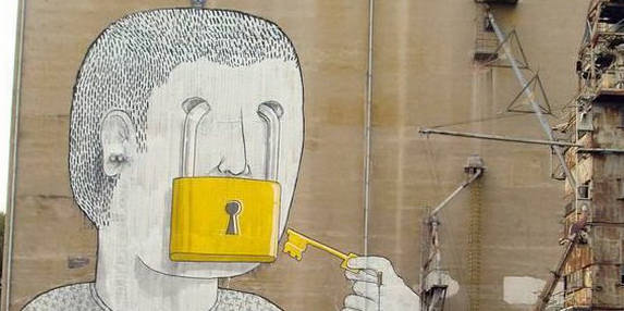Blu — анонимный уличный художник из Италии и его огромные граффити